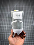 Nike Blazer Mid 77  Light Smoke Grey