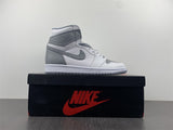 Air Jordan 1 Retro High OG Stealth