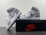 Air Jordan 1 Retro High OG Stealth