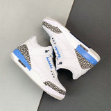 Air Jordan 3 Retro UNC