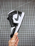 Air Jordan 1 Mid Carbon Fiber Black